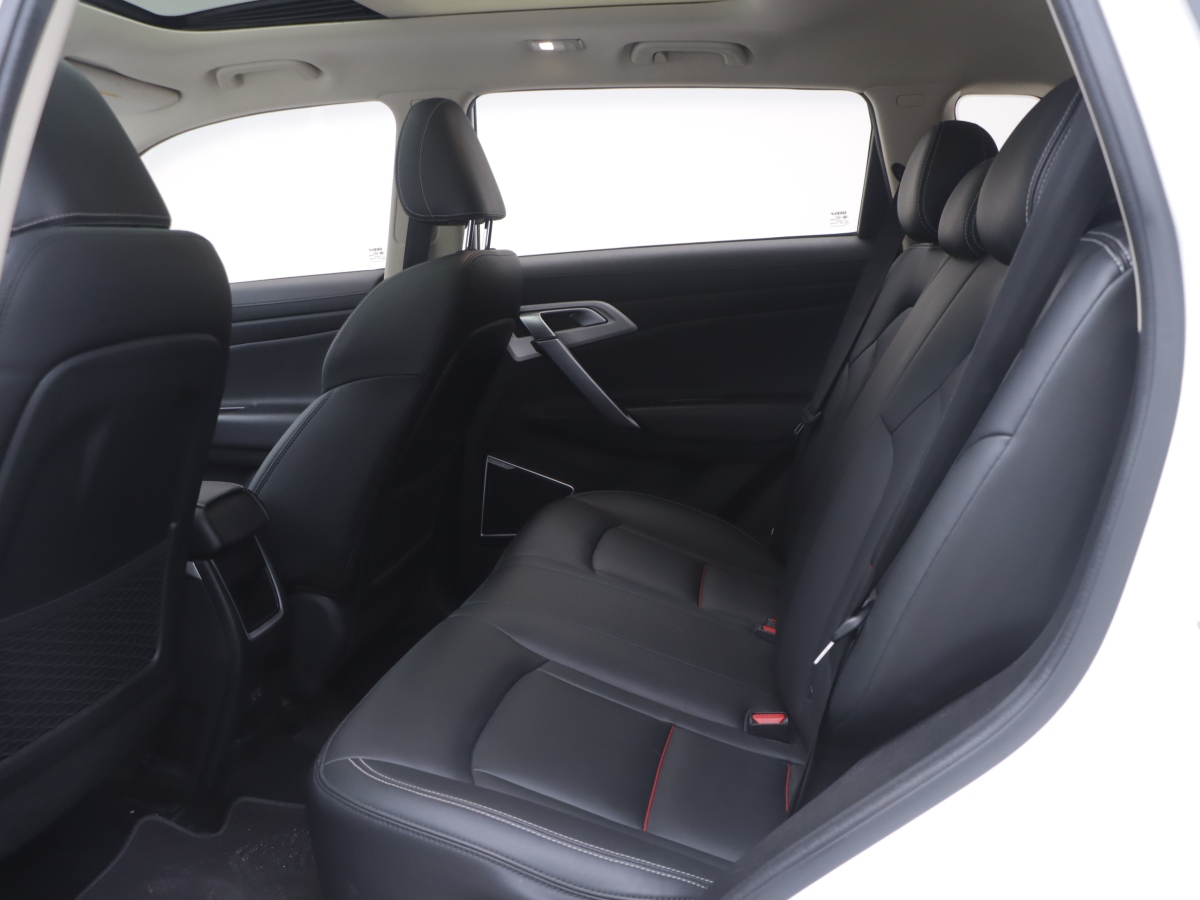 GEELY Boyue 2018 immagine di auto #14