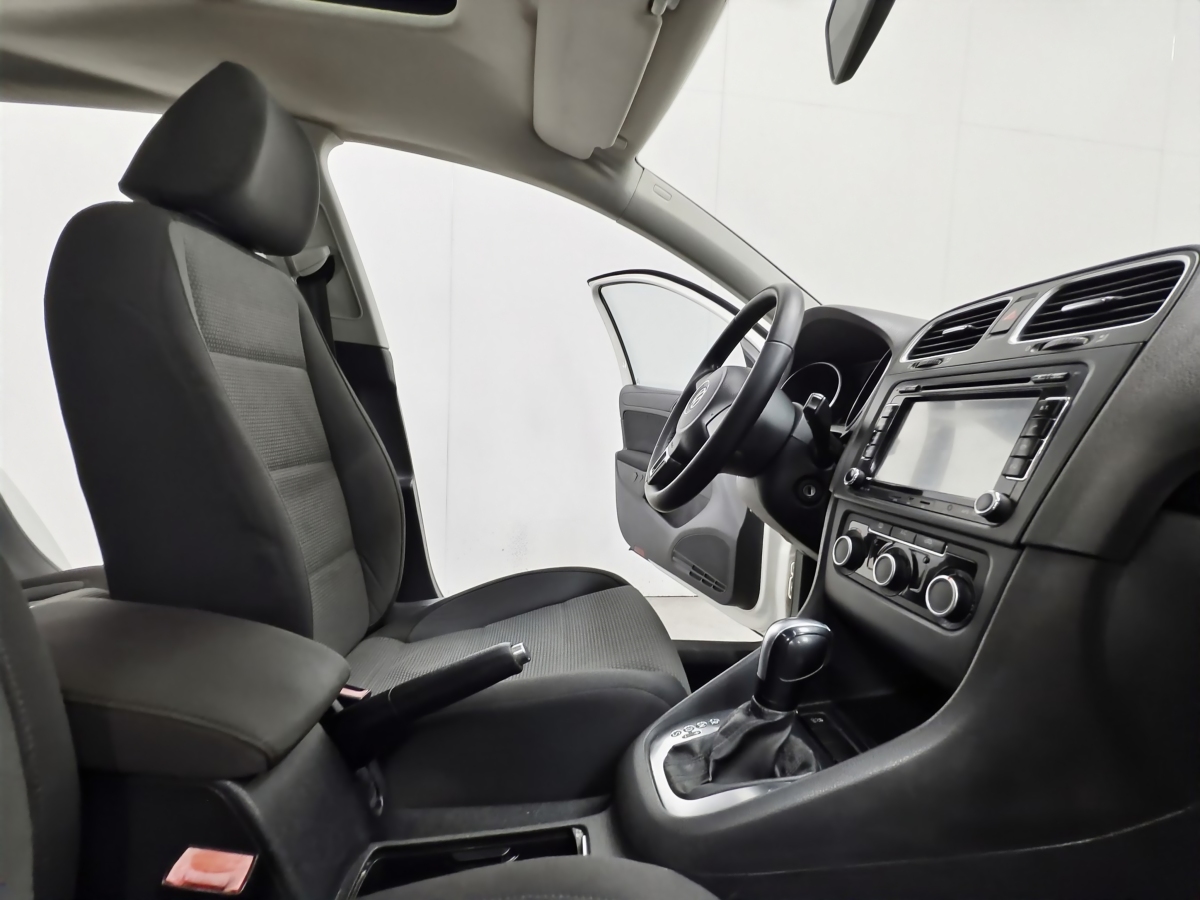 Volkswagen Golf 2014 car image #14