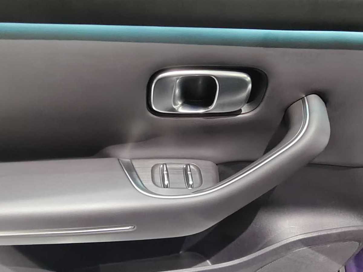 零跑汽车 零跑C16 2024 汽车图片 #14