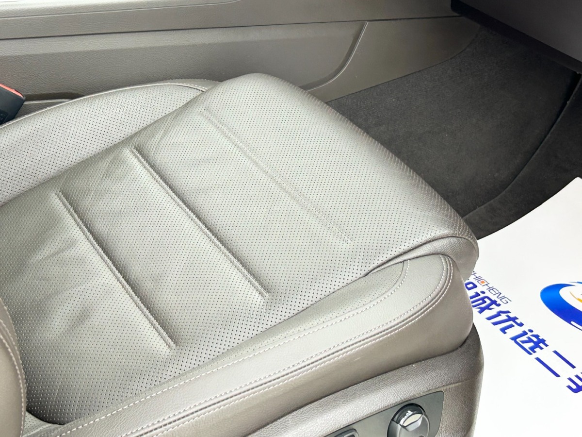 Volkswagen Touareg 2017 immagine di auto #14