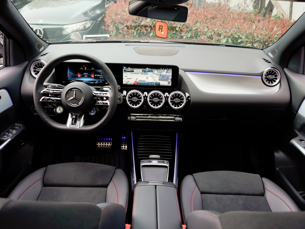 Mercedes-Benz GLA AMG 2024 car image #14