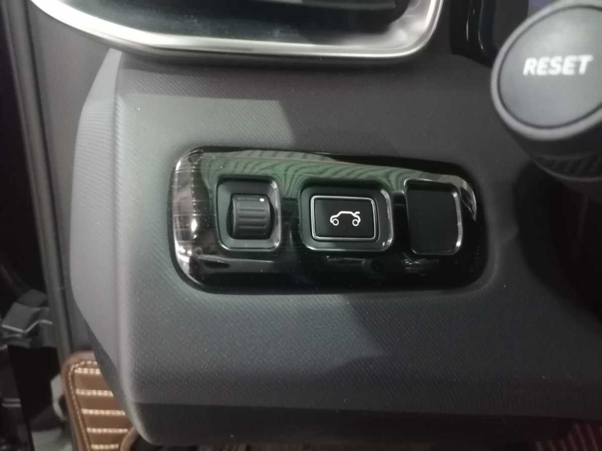 Lynk & Co 01 2020 car image #14