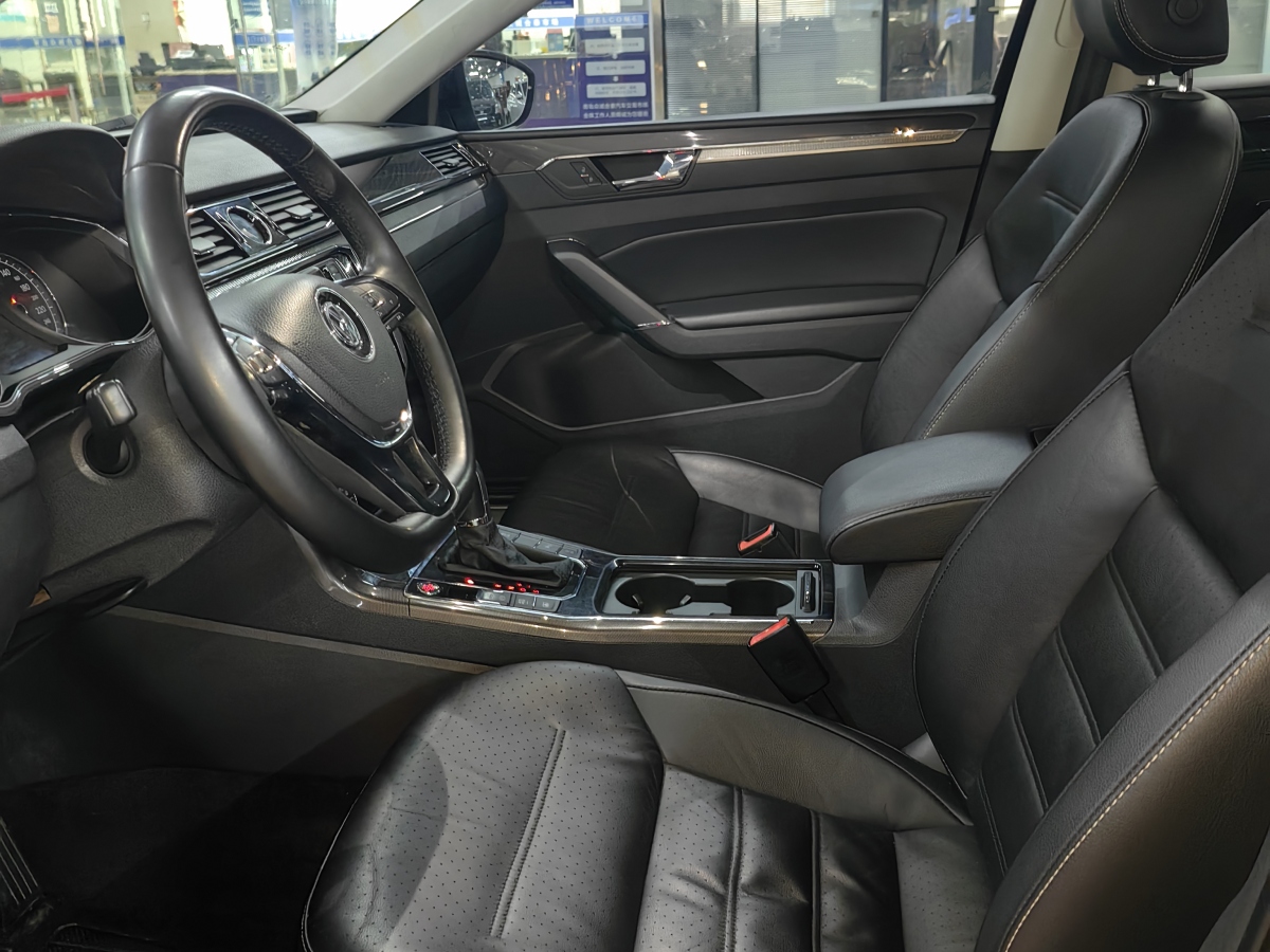 Volkswagen Passat 2018 #14 Volkswagen Passat 2018 car image #14