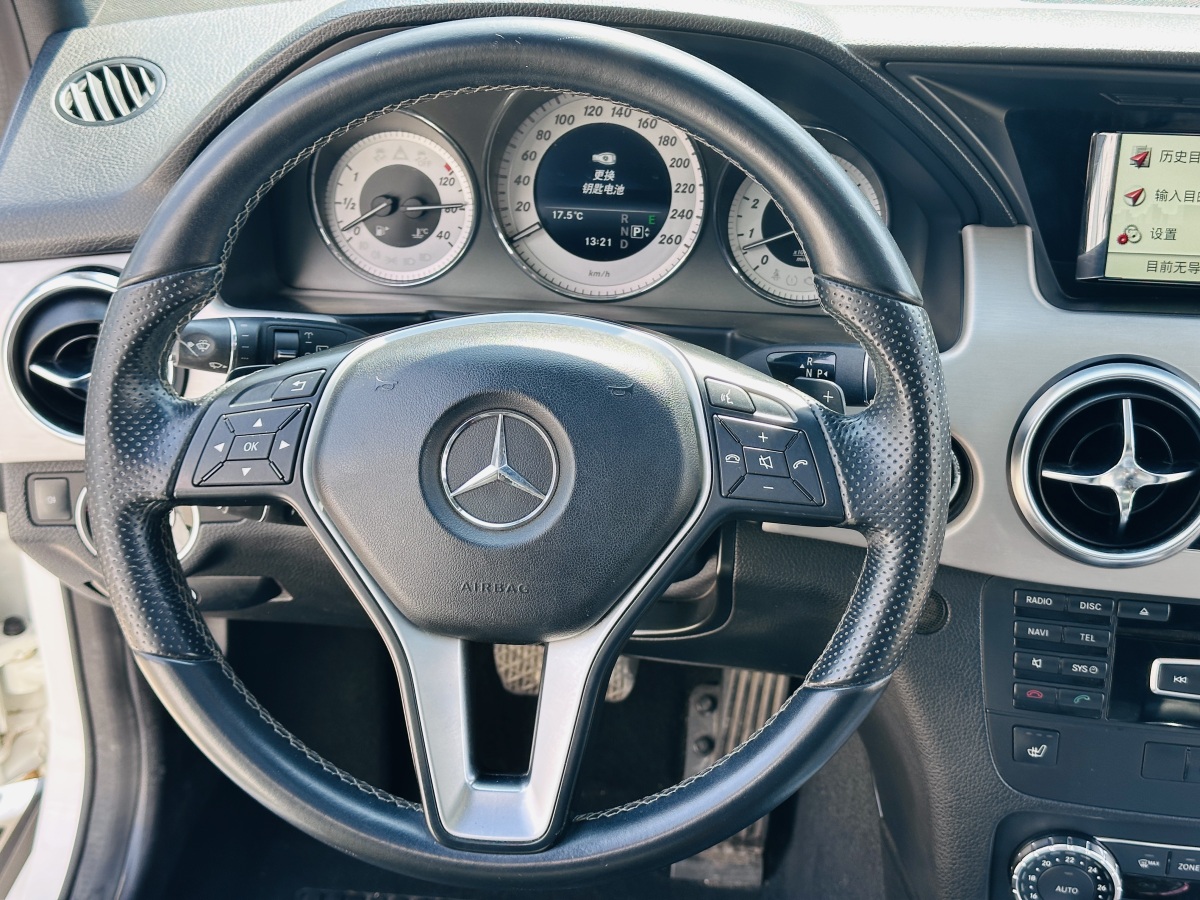 Mercedes-Benz GLK Class 2013 car image #14