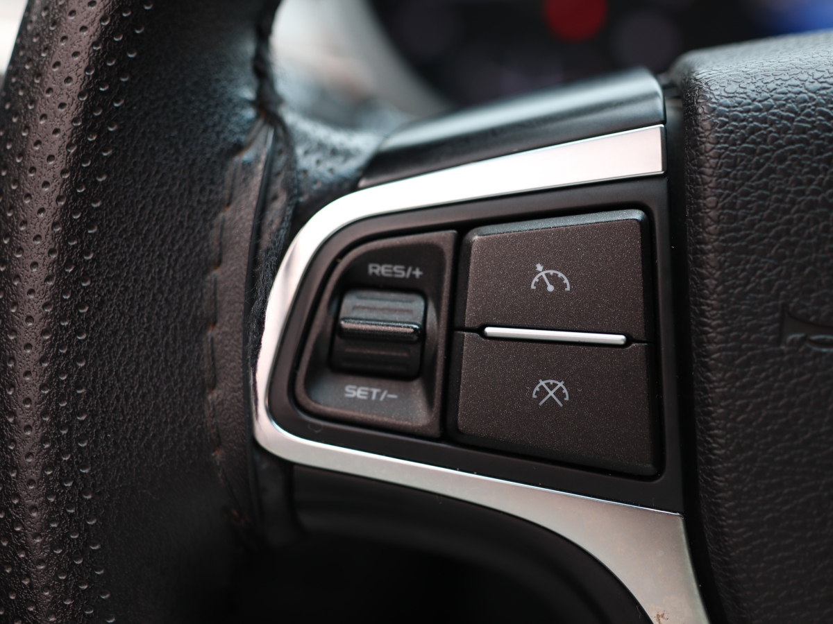 GEELY 2019 #14 GEELY 2019 car image #14