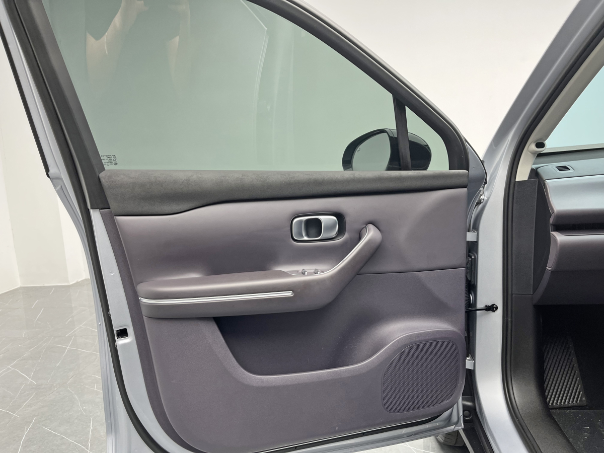 零跑汽车 零跑C16 2025 汽车图片 #14