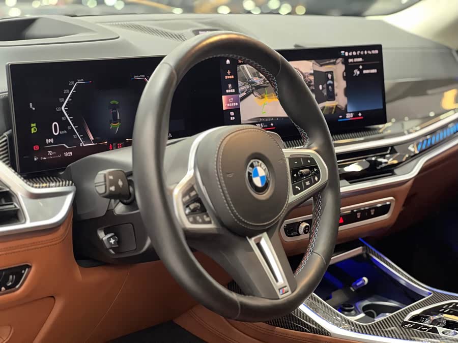 BMW X7 M60i 2023 #14 BMW X7 M60i 2023 car image #14