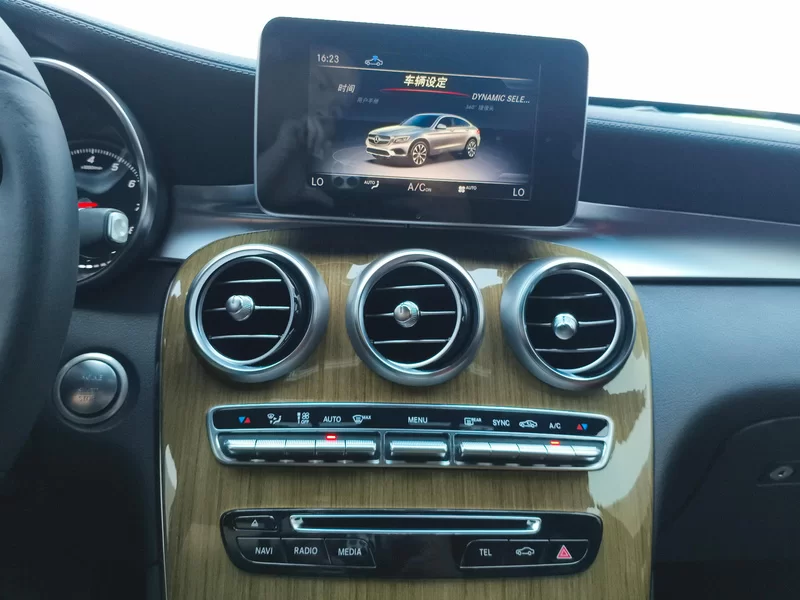 Mercedes-Benz GLC Coupe AMG 2019 صورة سيارة #14