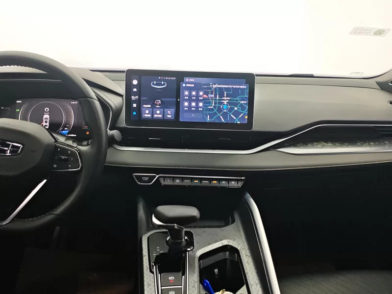 GEELY PrefaceL 2024 #14 GEELY PrefaceL 2024 car image #14