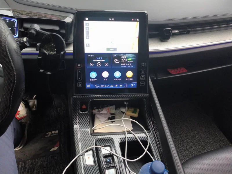 Hyundai Custo 2021 car image #14