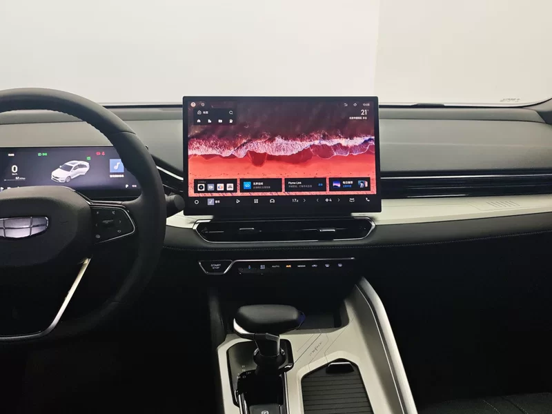 GEELY PrefaceL 2024 imagen de coche #14