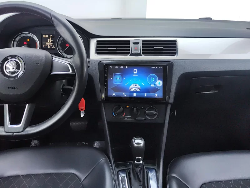 Skoda Rapid 2019 car image #14