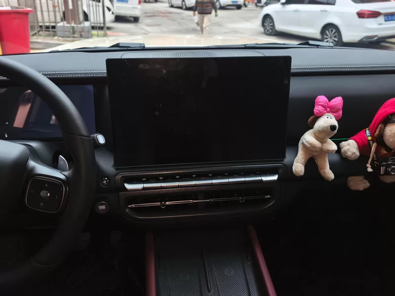 Tank 300 New Energy 2025 car image #14