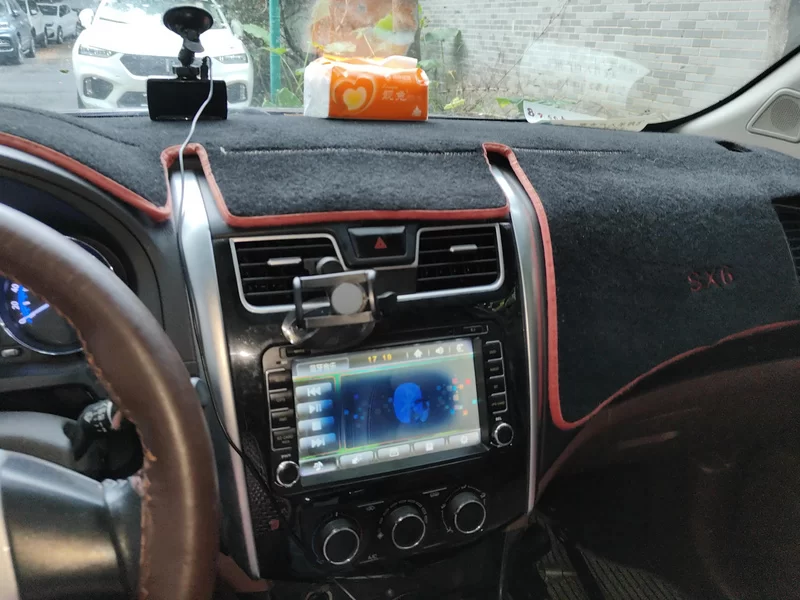 Forthing SX6 2016 #14 Forthing SX6 2016 car image #14