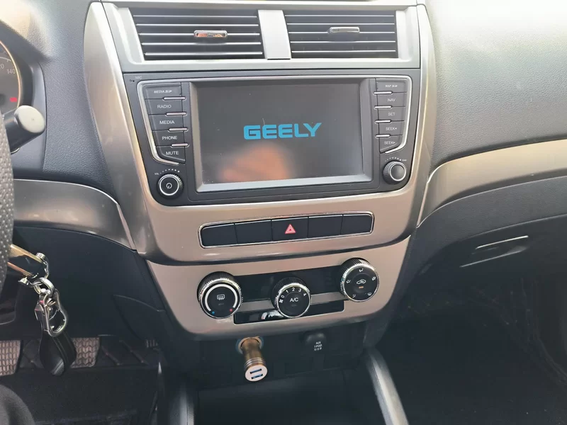 GEELY GX7 2015 car image #14