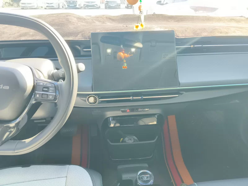 Honda e:NP2 2025 #14 Honda e:NP2 2025 car image #14