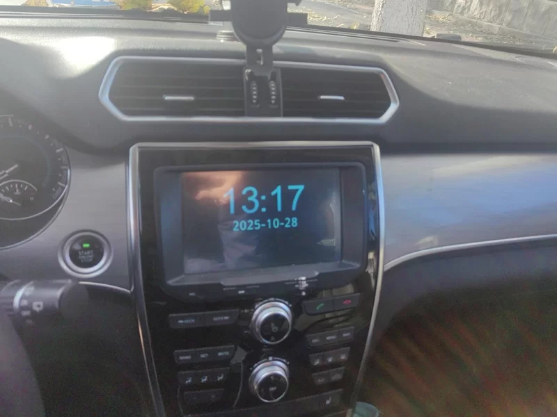 Haval H2 2015 car image #14