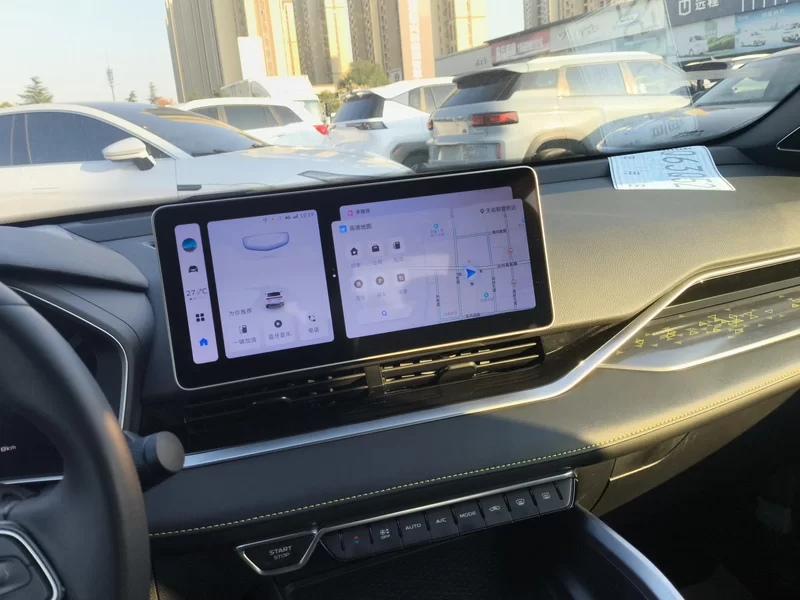 GEELY PrefaceL 2023 car image #14