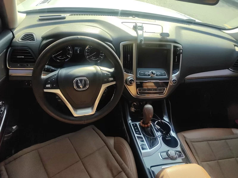 Changan CS95 2019 car image #14