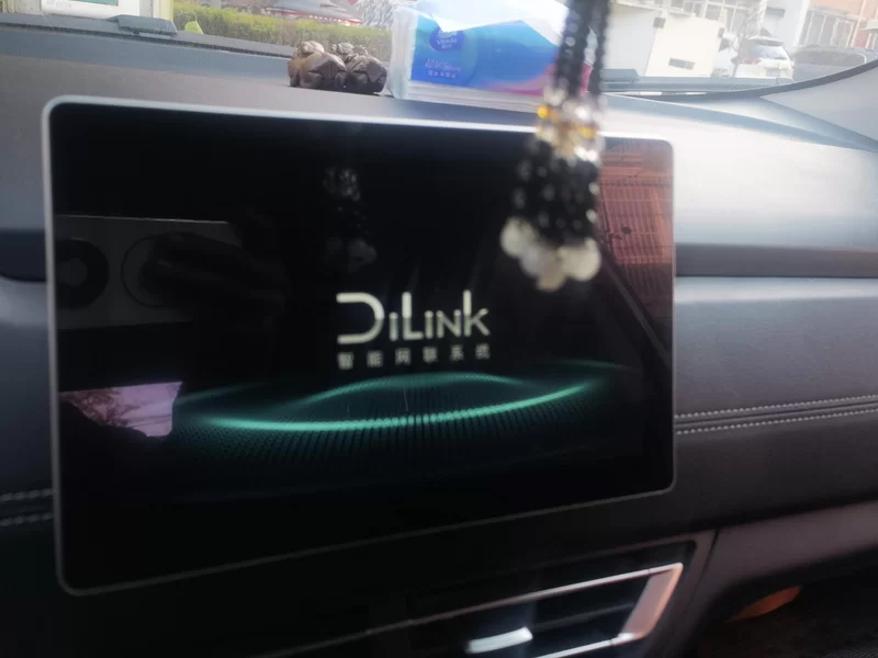 BYD Yuan New Energy 2019 immagine di auto #14