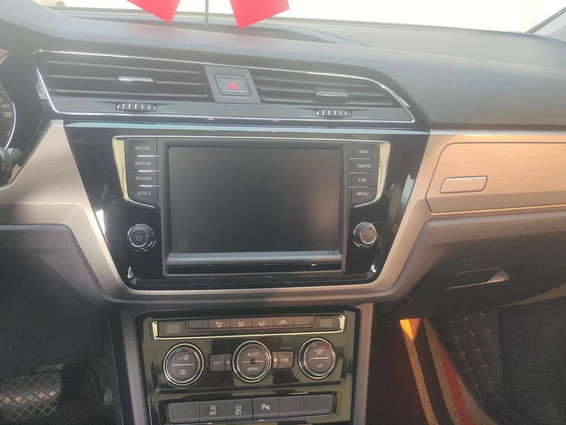 Volkswagen Touran 2018 #14 Volkswagen Touran 2018 car image #14