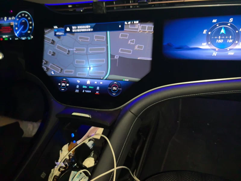 Mercedes-Benz EQS Class 2024 car image #14