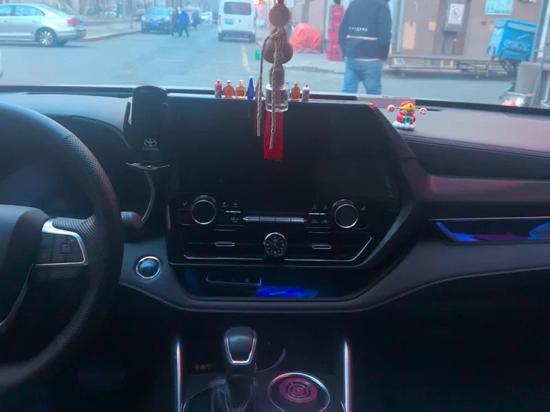 Toyota Crown Kluger 2023 car image #14