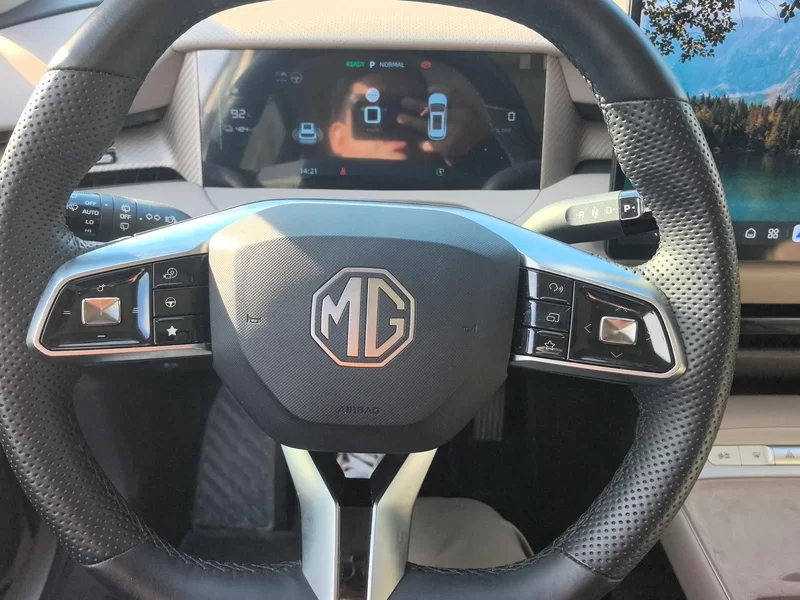 MG ES5 2024 #14 MG ES5 2024 car image #14