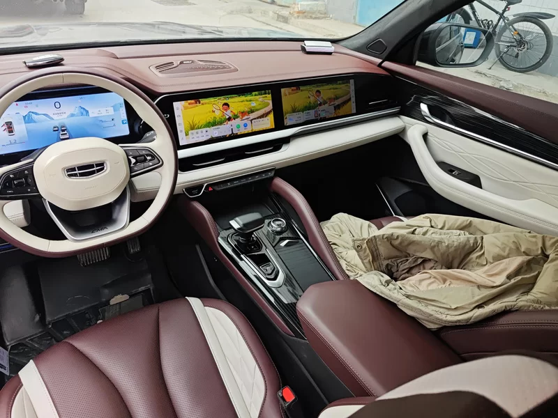 GEELY Monjaro MHEV 2022 #14 GEELY Monjaro MHEV 2022 car image #14