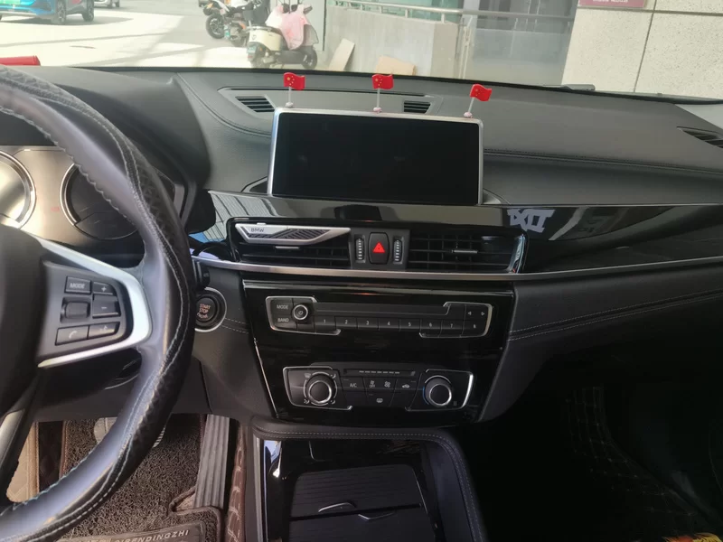 BMW X2 2018 car image #14