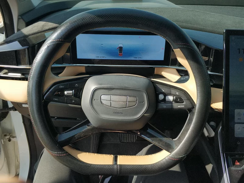 GEELY Boyue L 2023 car image #14