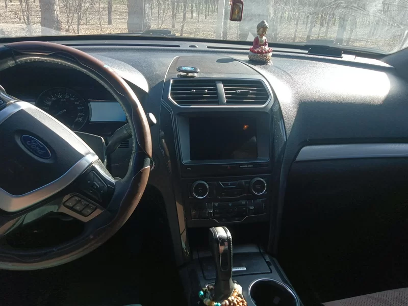 Ford Explorer (Imported) 2018 car image #14