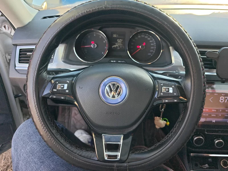 Volkswagen Bora 2018 car image #14