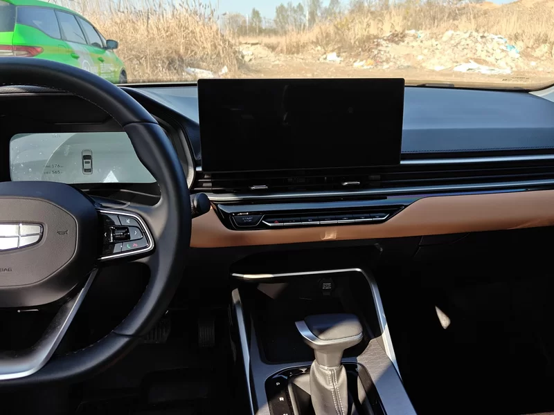 GEELY Emgrand 2024 car image #14