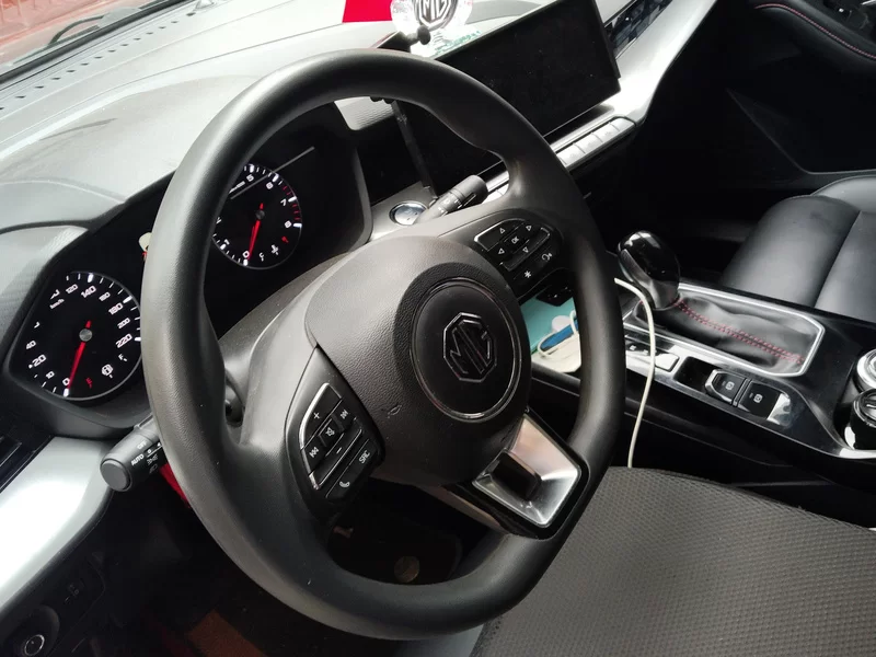 5 2022 imagen de coche #14