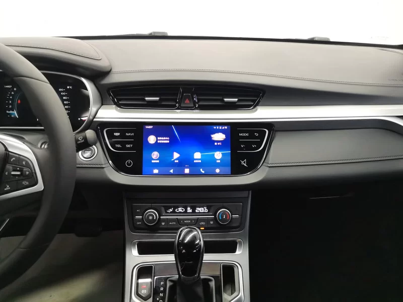 GEELY Emgrand 2020 #14 GEELY Emgrand 2020 car image #14