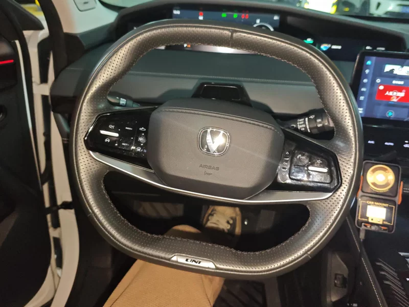 Changan UNI-K iDD 2023 car image #14