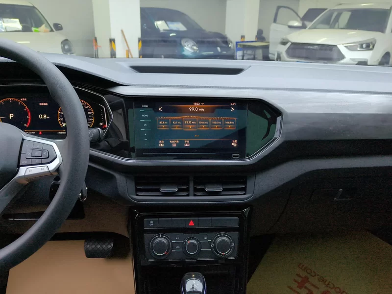 Volkswagen Tacqua 2021 car image #14