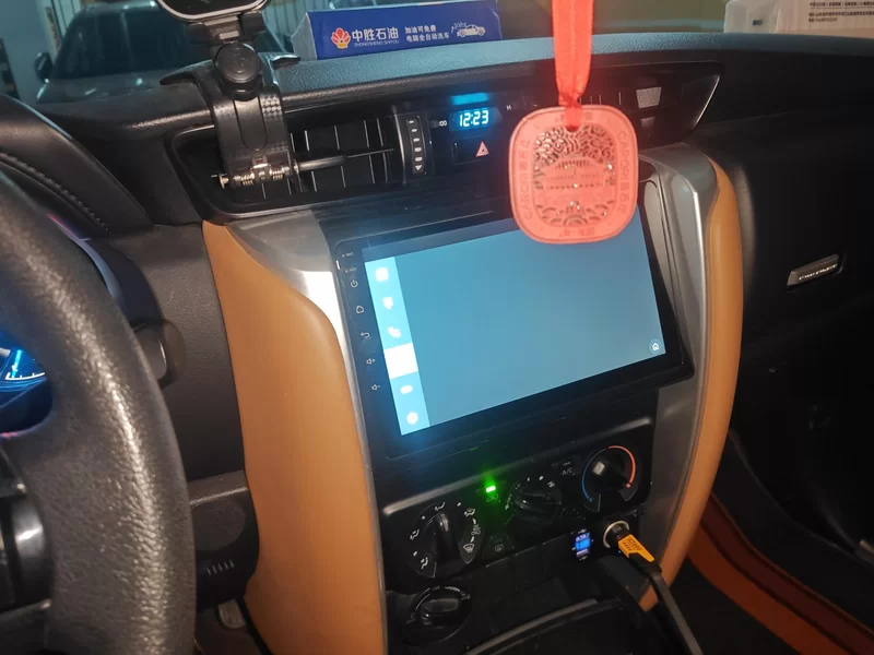 Toyota Fortuner 2018 #14 Toyota Fortuner 2018 car image #14