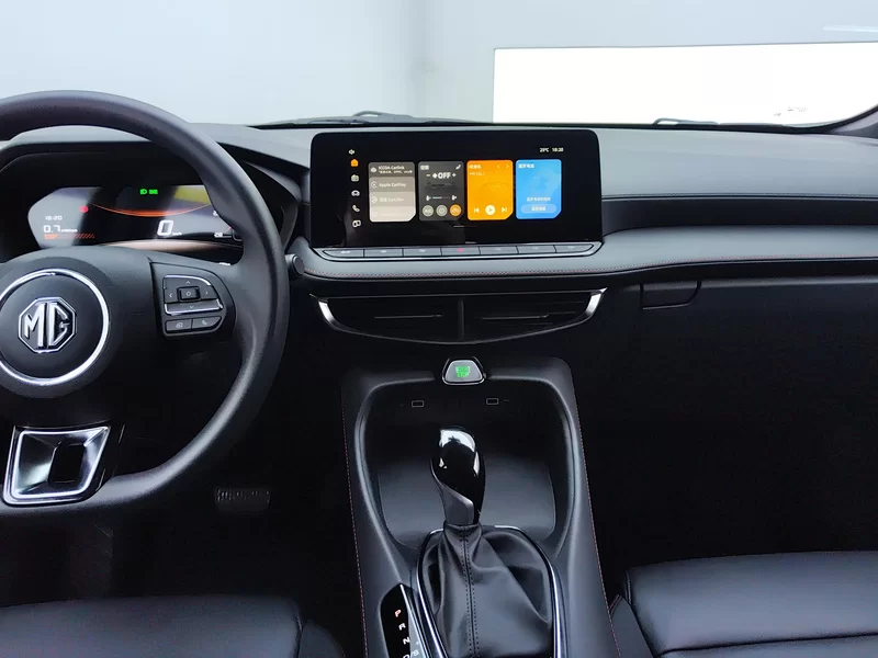 2025 car image #14