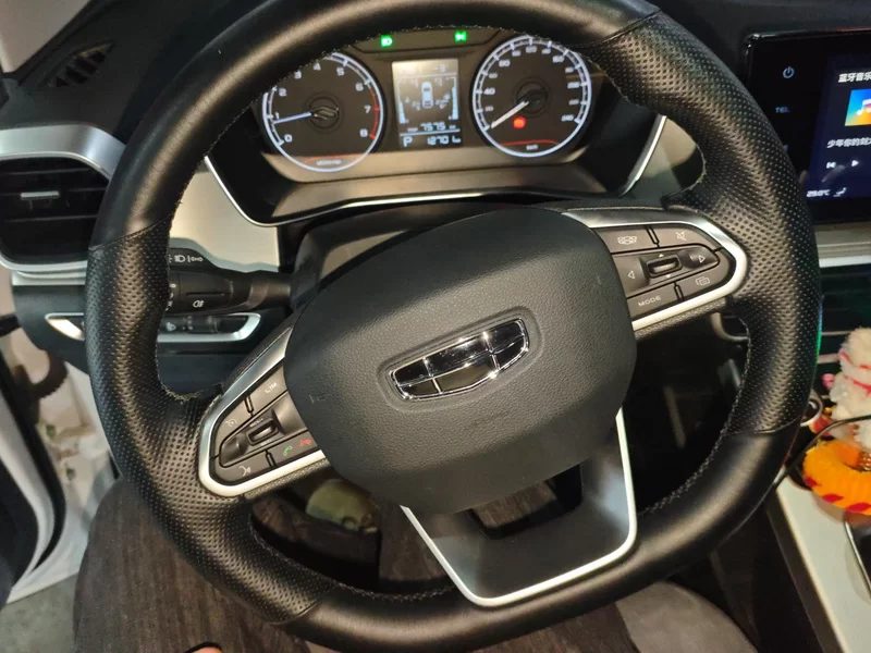 GEELY Coolray 2024 изображение автомобиля #14