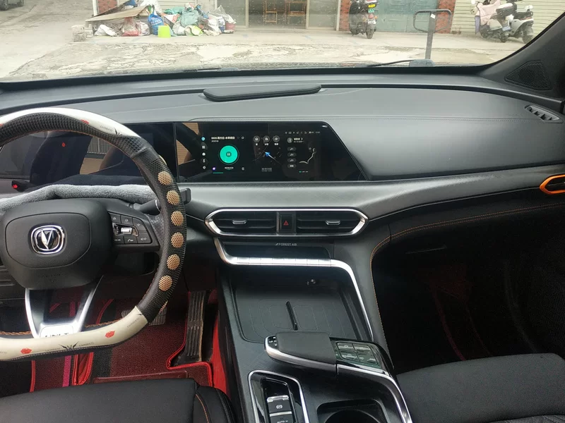 Changan UNI-T 2022 صورة سيارة #14