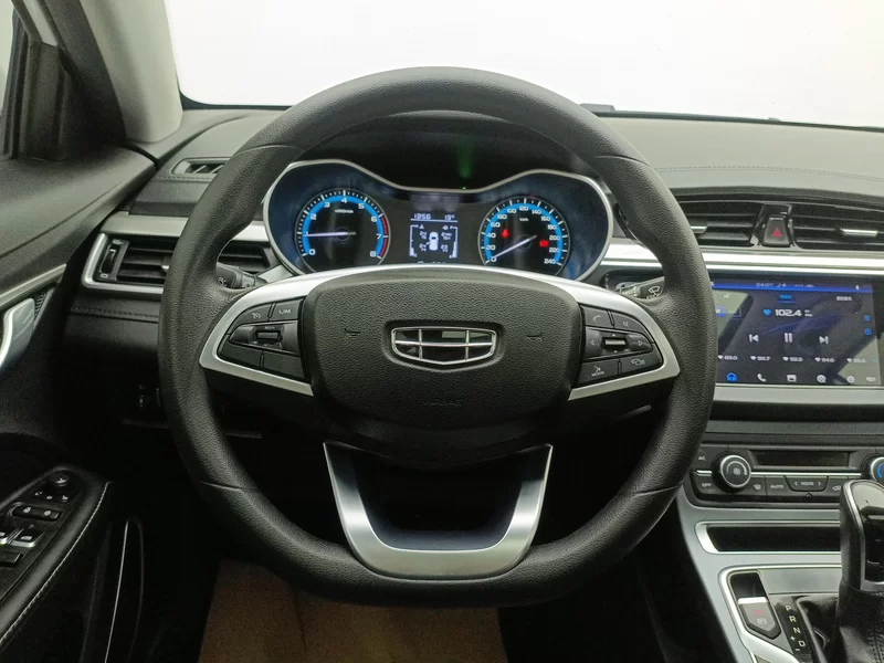 GEELY Emgrand 2020 #14 GEELY Emgrand 2020 car image #14