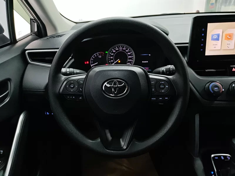 Toyota Corolla Cross 2022 #14 Toyota Corolla Cross 2022 car image #14