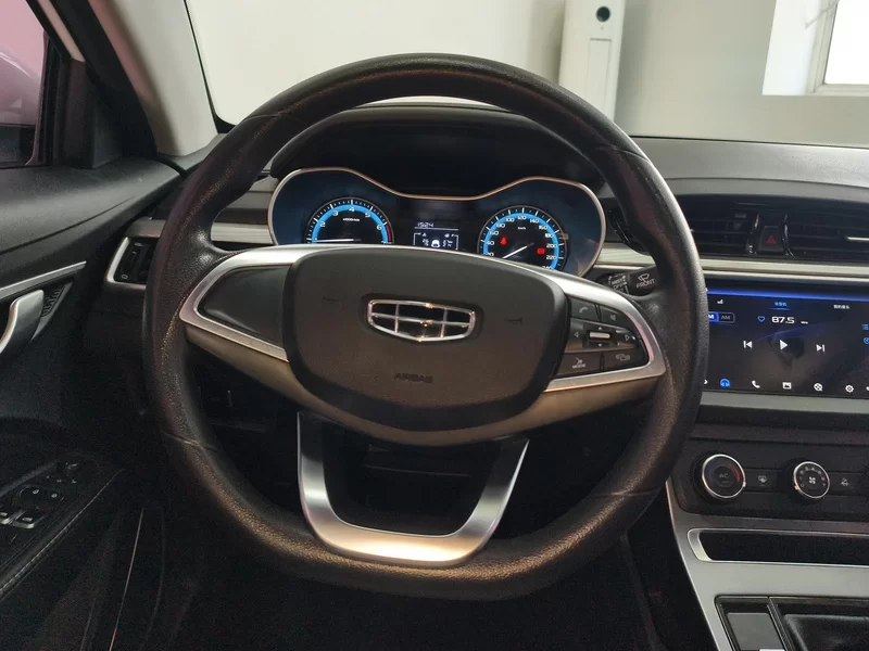 GEELY Emgrand 2020 #14 GEELY Emgrand 2020 car image #14