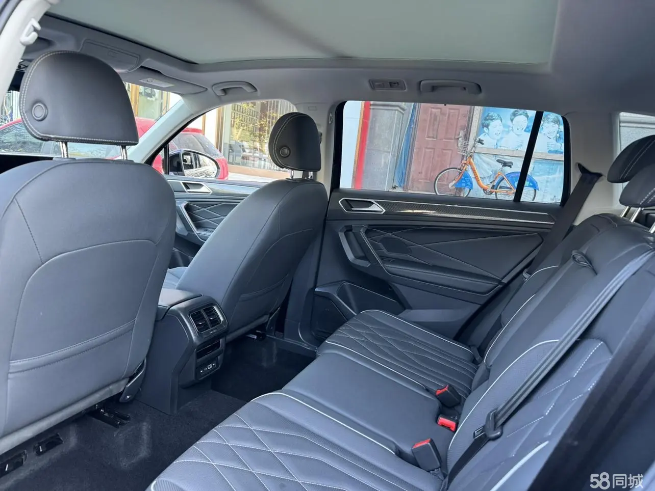 Volkswagen Tiguan L 2022 car image #14