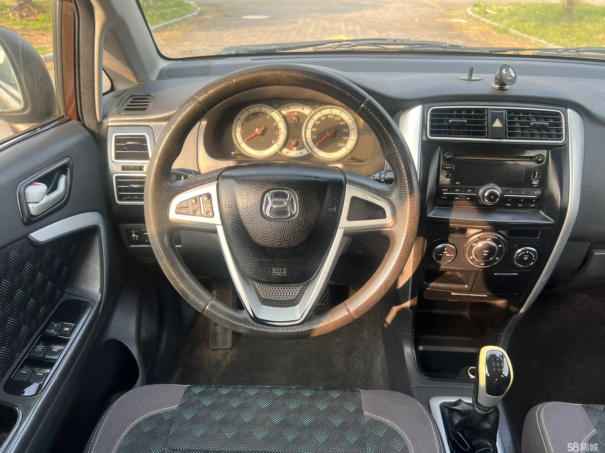 Suzuki Liana A6 2015 immagine di auto #14