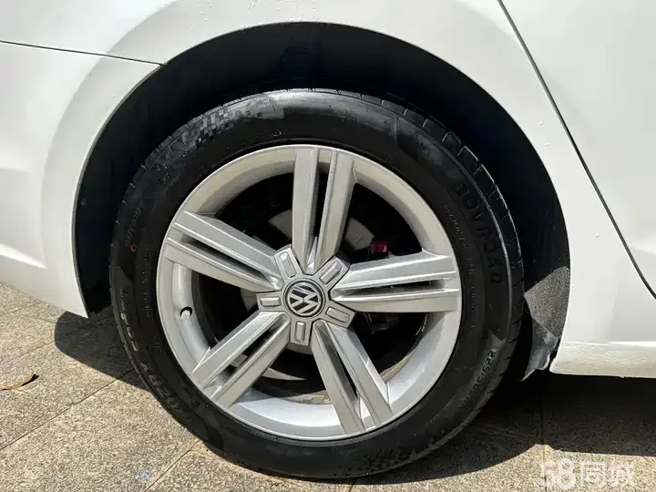 Volkswagen Lamando 2015 immagine di auto #14