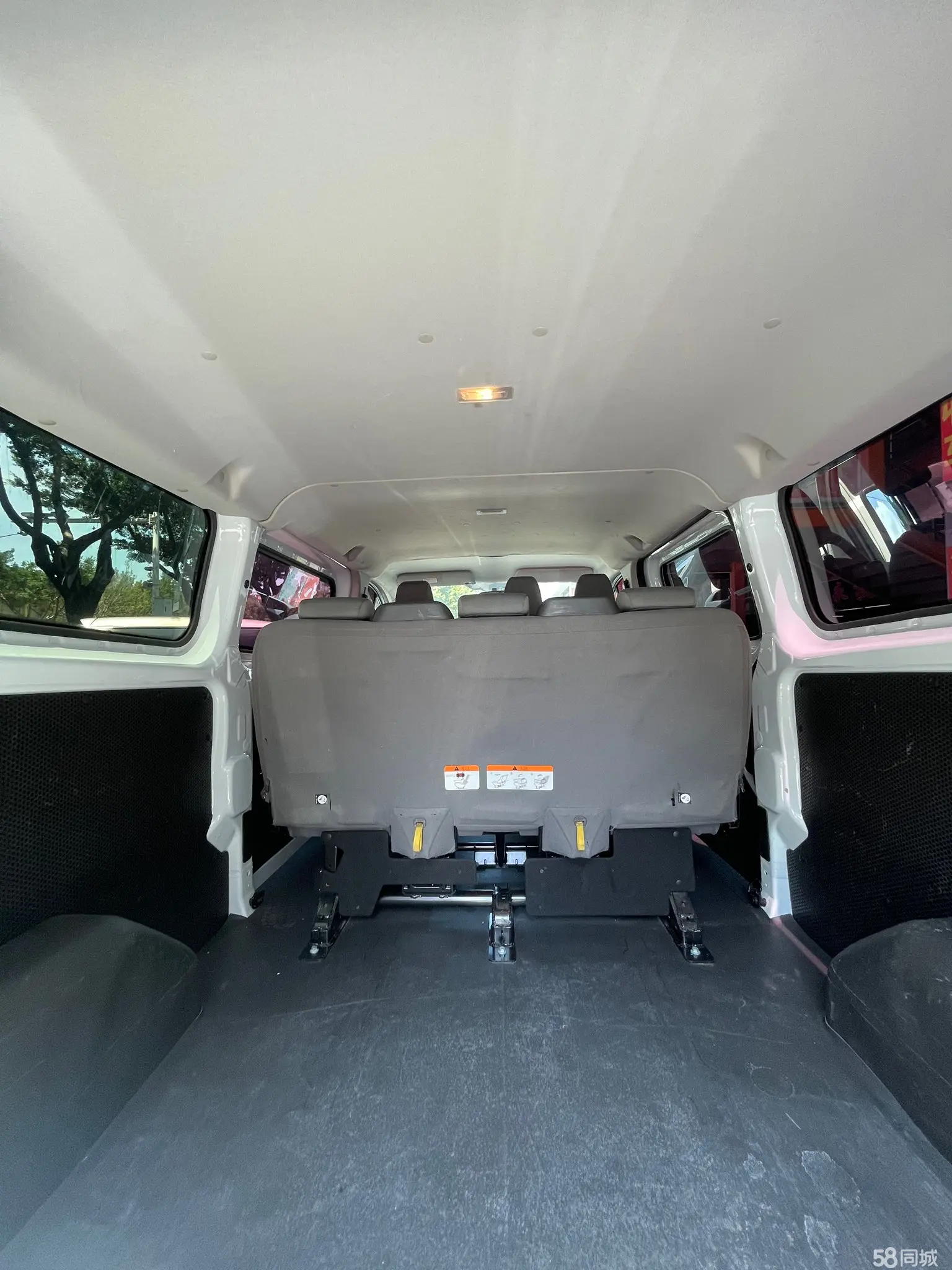 Ford Transit 2022 car image #14