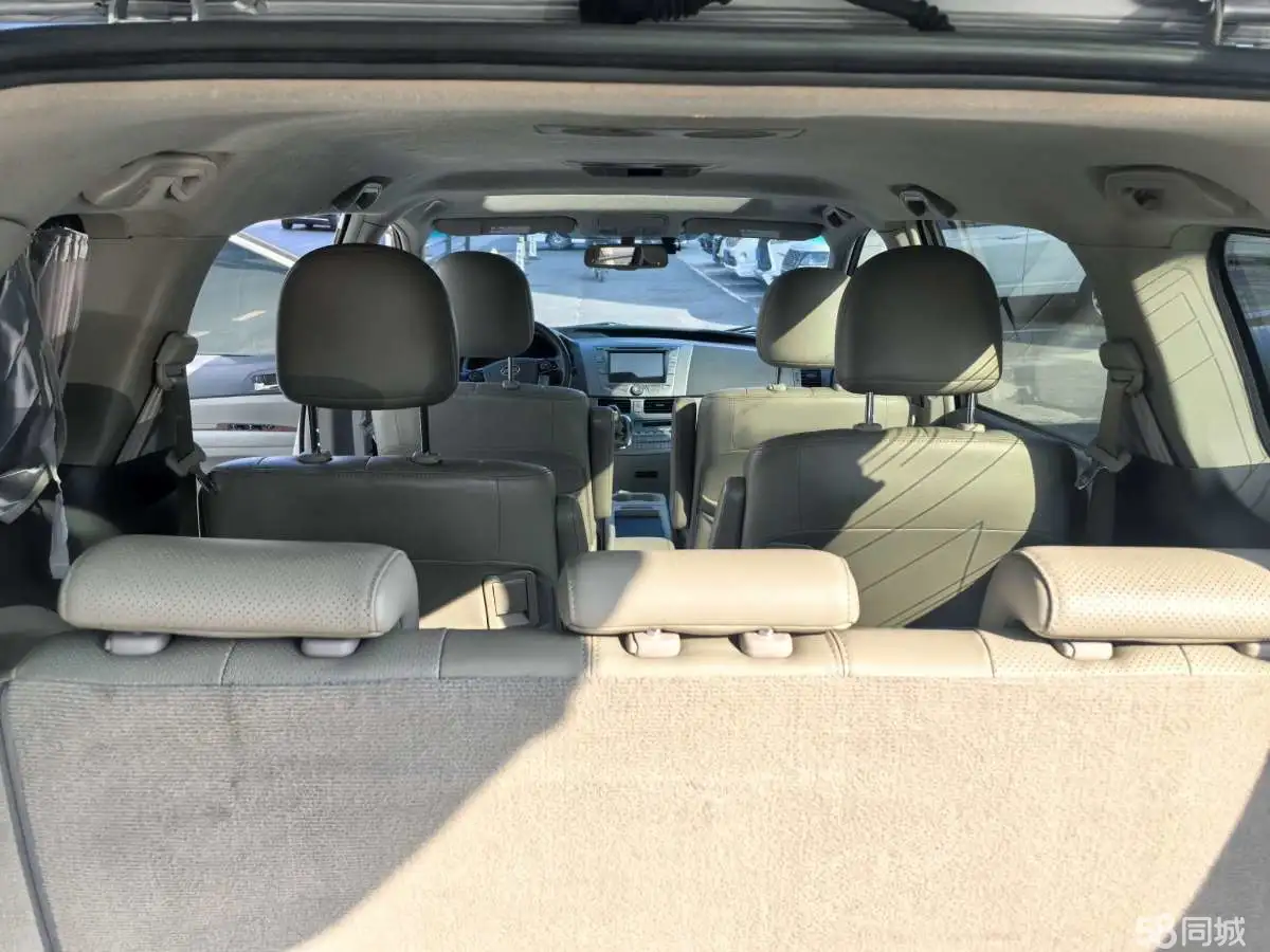 BYD M6 2013 car image #14